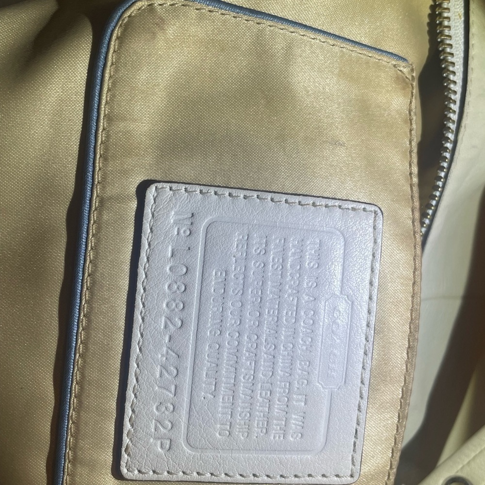 Cream Coach bag with rare OP Art silver nickel metal bag charm hang tag. - Picture 7 of 13